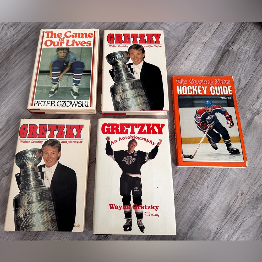Wayne Gretzky Books
Lot - Hardcovers +
Vintage Hockey Guide